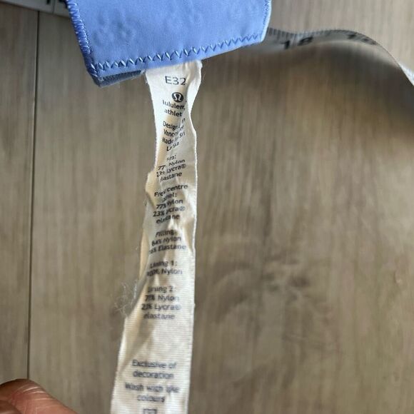 Lululemon women’s bra size 32E - Picture 6 of 6